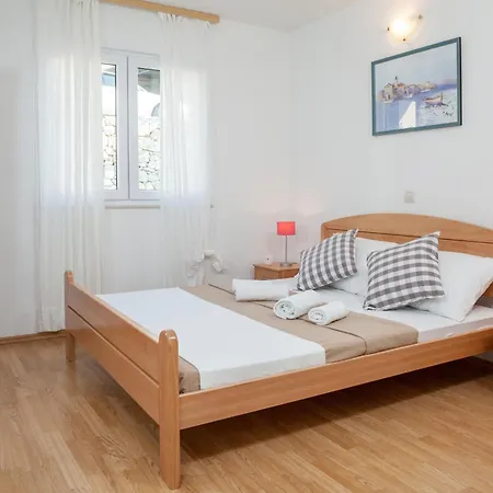 Apartment Don Podgora (Split-Dalmatia)